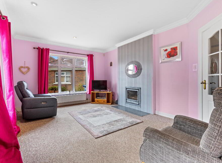 6 Lodge Manor, Coleraine, BT52 1JX