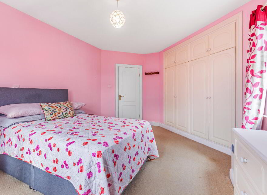 6 Lodge Manor, Coleraine, BT52 1JX