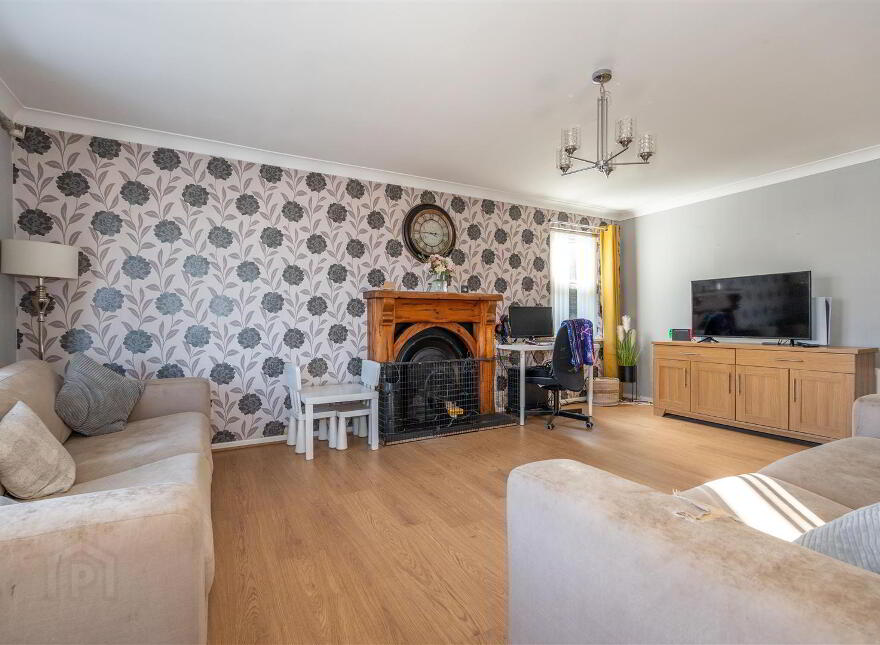2 Heron Park, Newtownards, BT23 8WJ