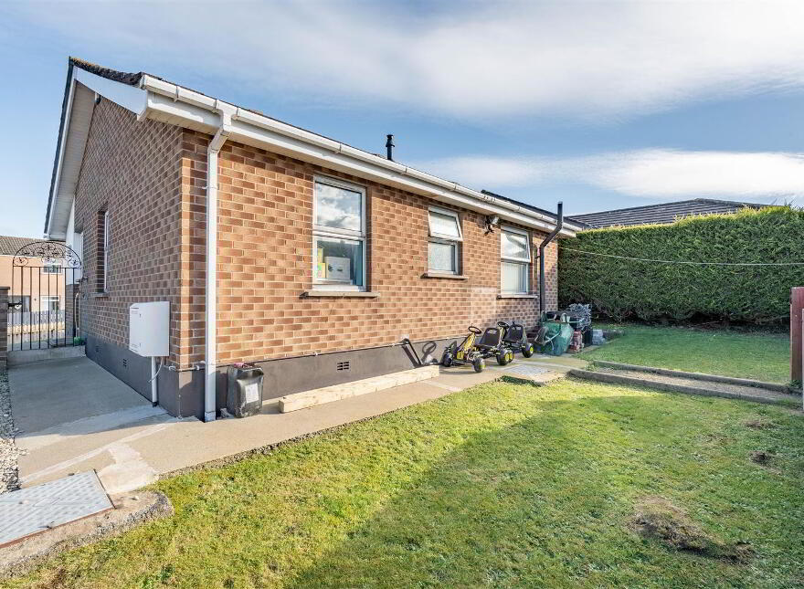 2 Heron Park, Newtownards, BT23 8WJ
