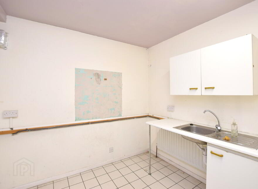 243 Lisburn Road, Belfast, BT9 7EN