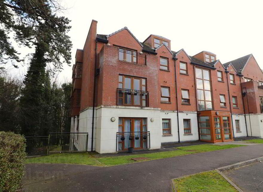 13 Sequoia Building, Redwoods, Dunmurry, Belfast, BT17 9FE photo