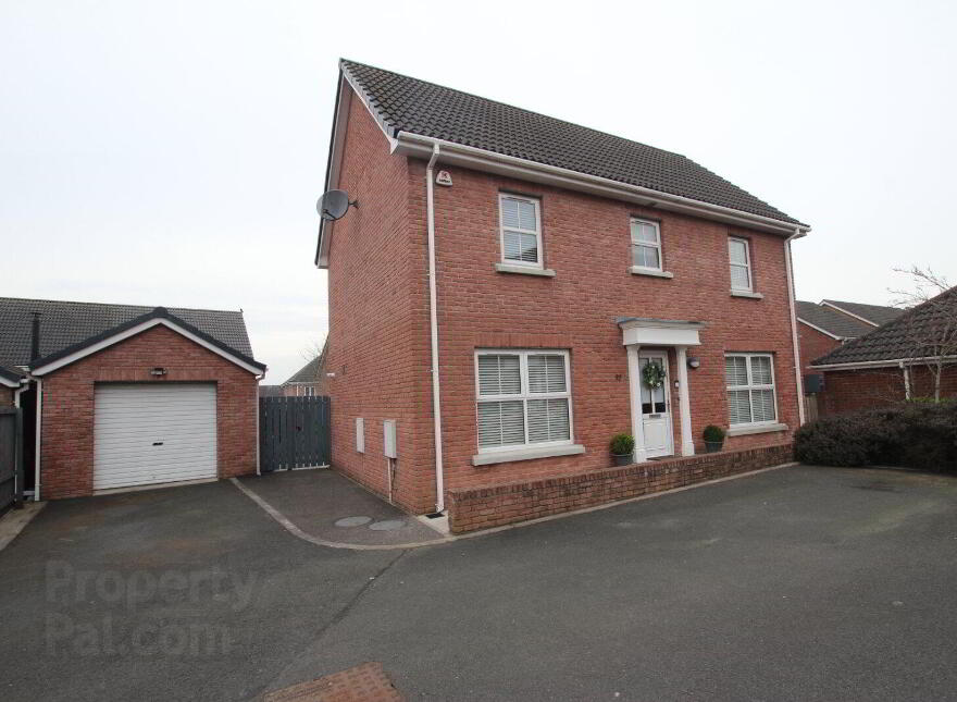 37 Carnbeg Green, Antrim, BT41 4RF photo