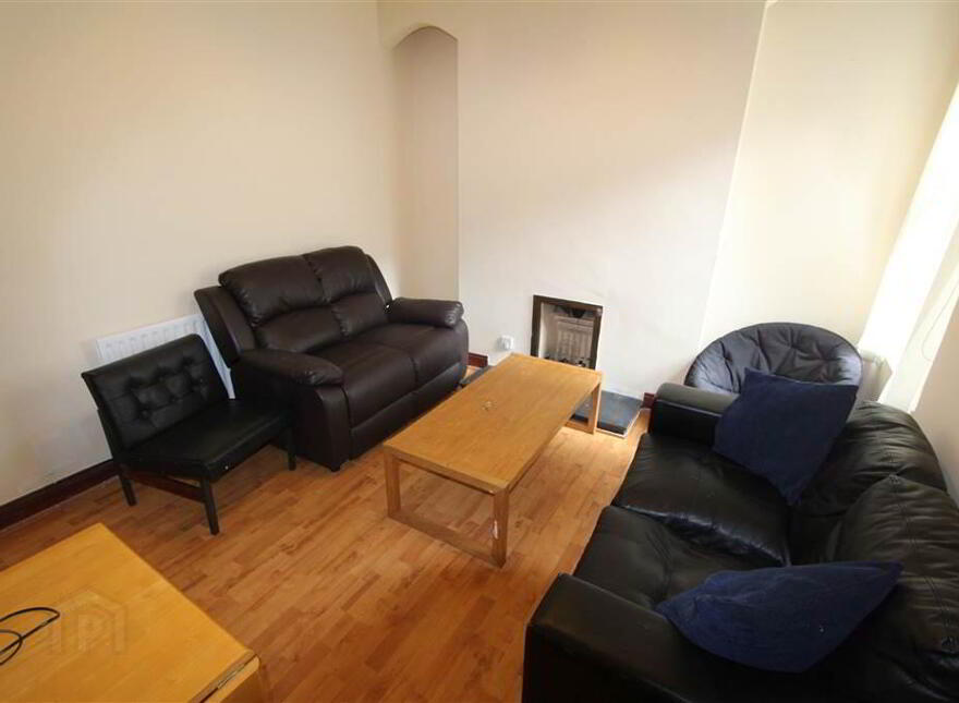 1 Sandhurst Gardens, Stranmillis, Belfast, BT9 5AW