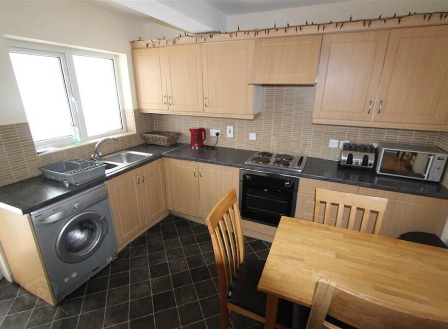 1 Sandhurst Gardens, Stranmillis, Belfast, BT9 5AW