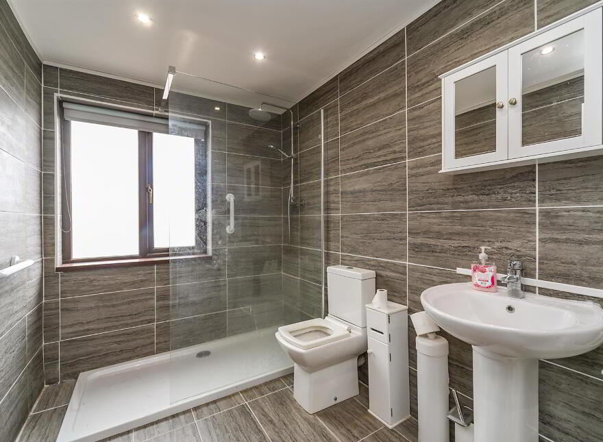 93 Station Road, Belfast, BT4 1RF