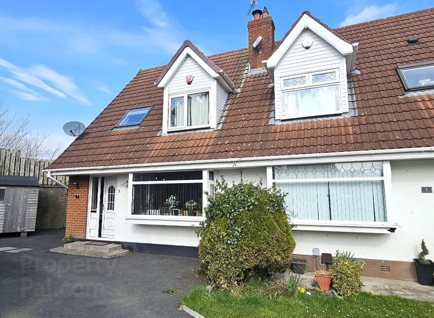 3 Alveston Drive, Carryduff, Belfast, BT8 8RL photo