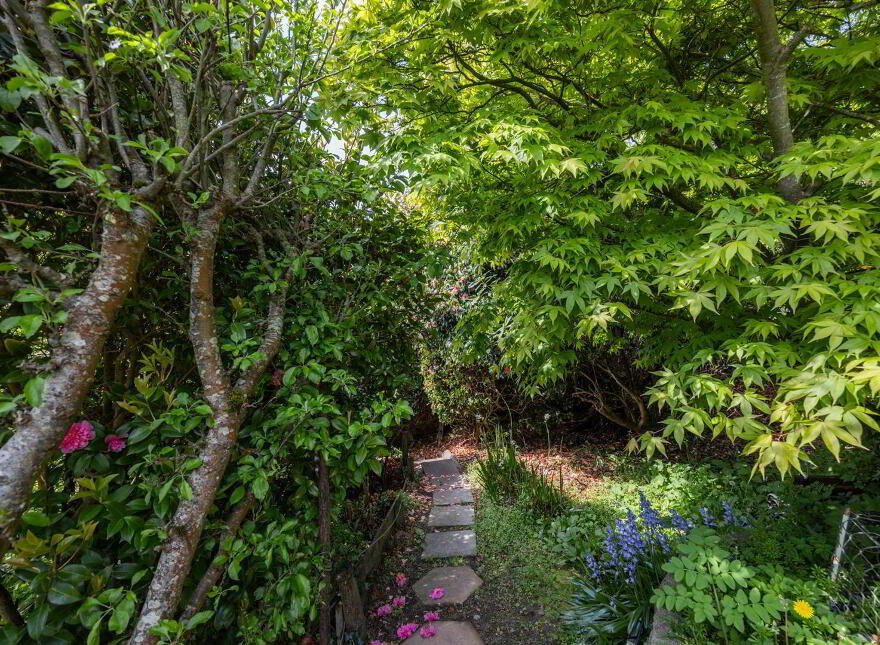 Arolson, 47 Roughal Park, Downpatrick, BT30 6HB
