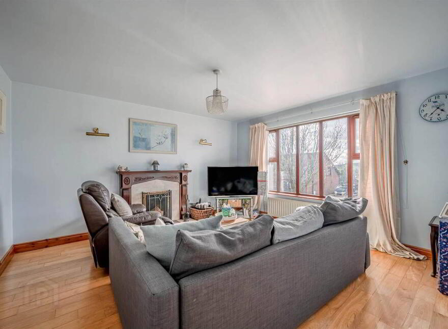5 North Side Park, Newtownards, BT23 7EY