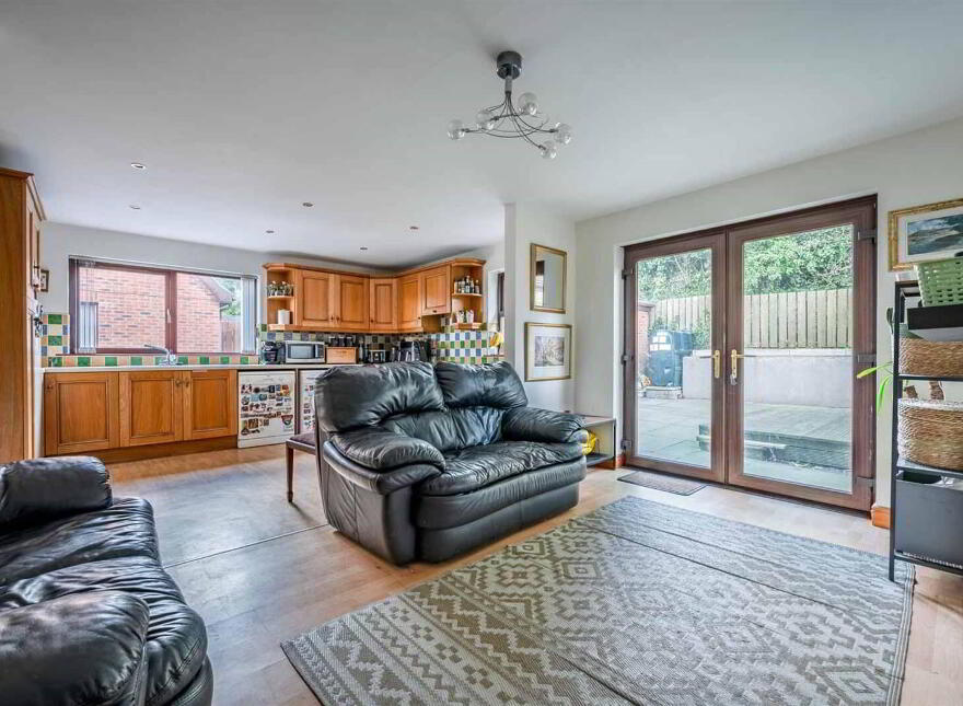 5 North Side Park, Newtownards, BT23 7EY