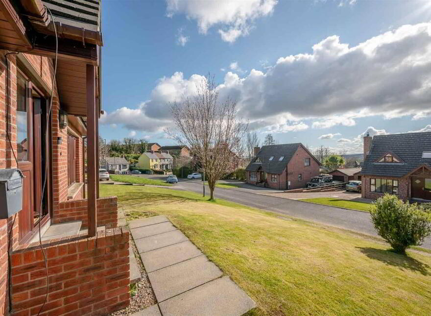 5 North Side Park, Newtownards, BT23 7EY