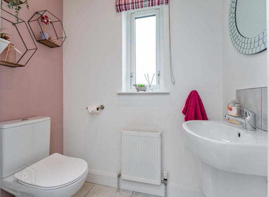 2 Evesham Lane, Bangor, BT19 1FU