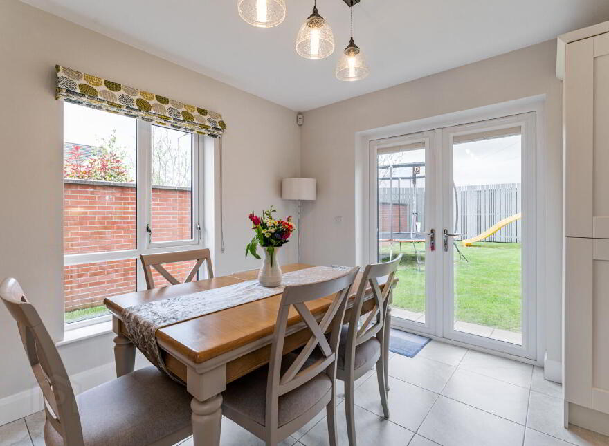 2 Evesham Lane, Bangor, BT19 1FU