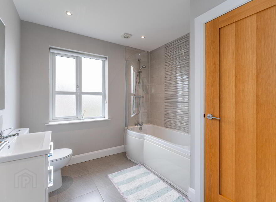 2 Evesham Lane, Bangor, BT19 1FU
