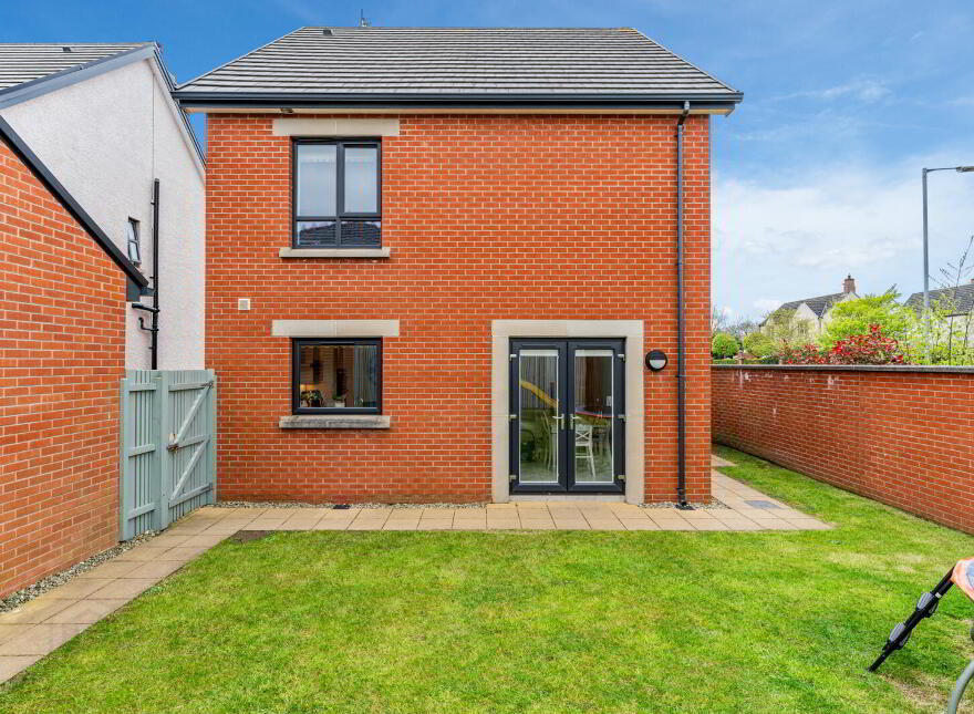 2 Evesham Lane, Bangor, BT19 1FU