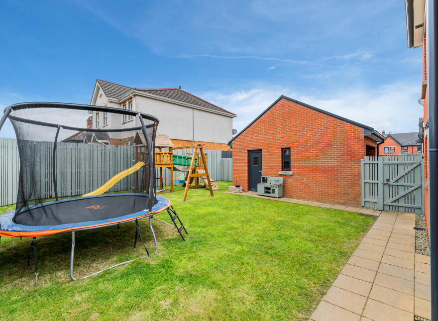 2 Evesham Lane, Bangor, BT19 1FU