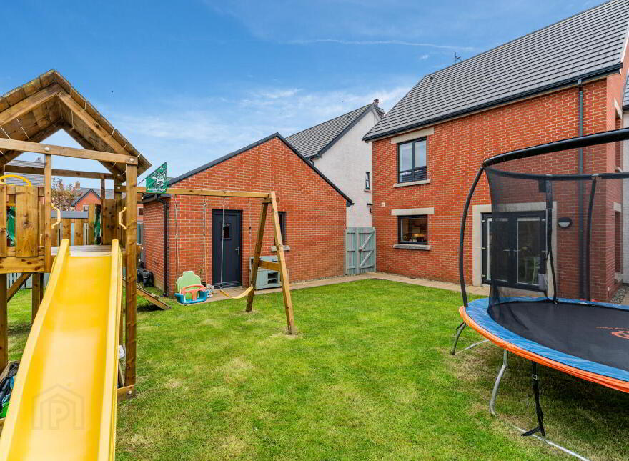 2 Evesham Lane, Bangor, BT19 1FU