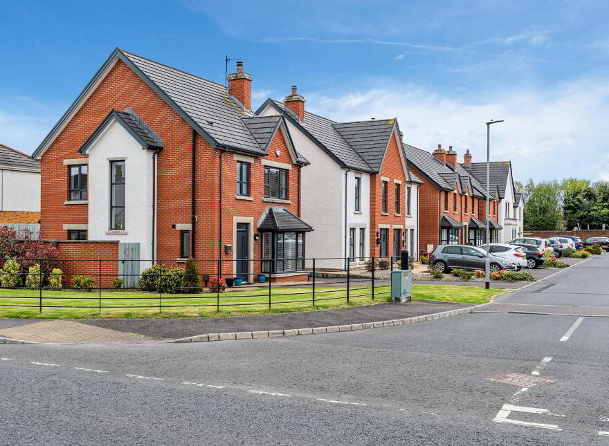 2 Evesham Lane, Bangor, BT19 1FU