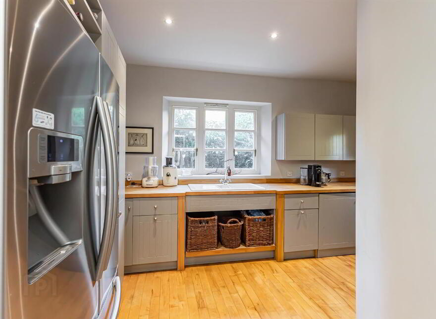 48 Mountstewart Road, Newtownards, BT22 2AX
