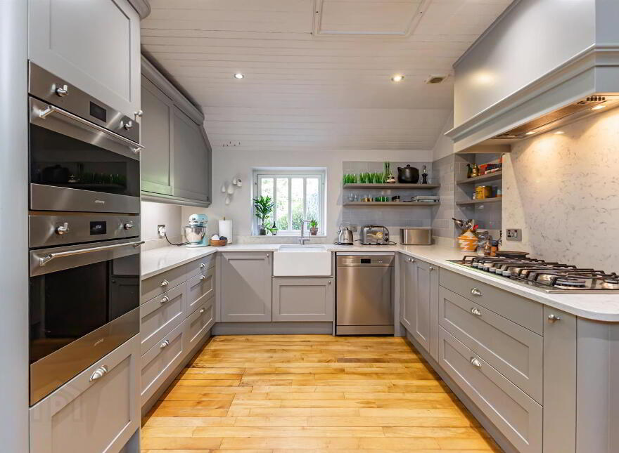 48 Mountstewart Road, Newtownards, BT22 2AX