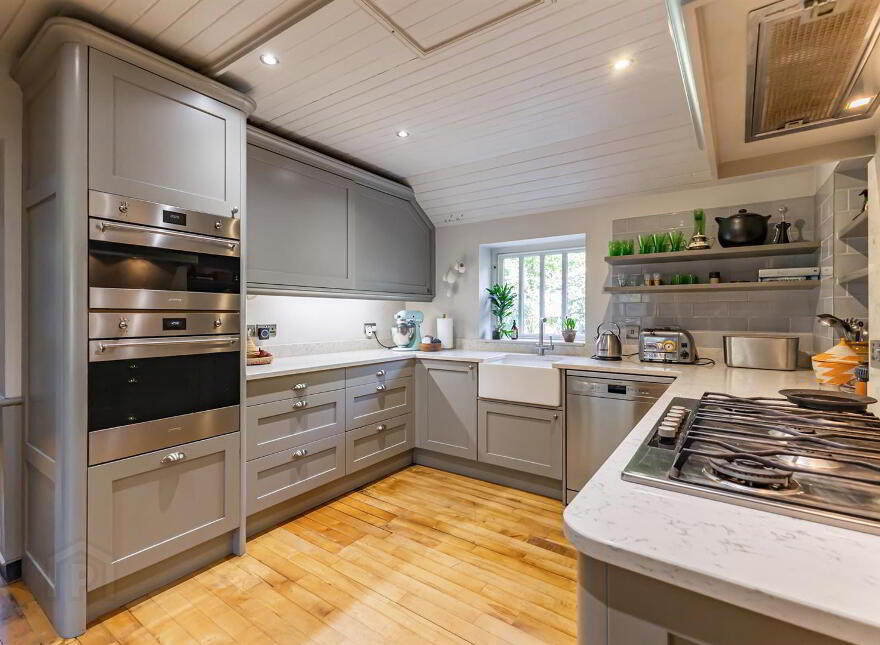 48 Mountstewart Road, Newtownards, BT22 2AX