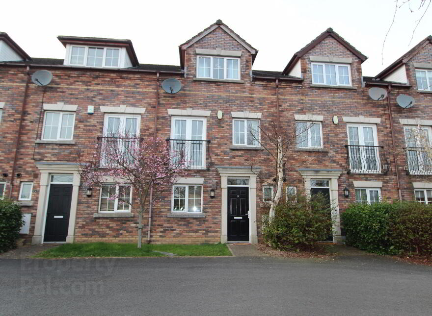 5 Fontaine Place, Lisburn, BT27 4DE photo