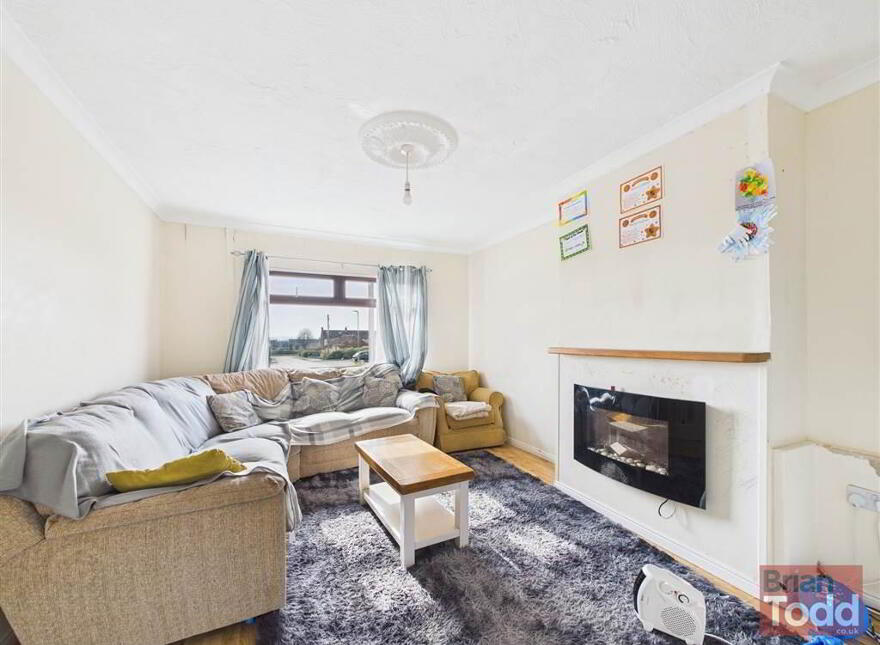 Carneal Close, Larne, BT40 2EZ