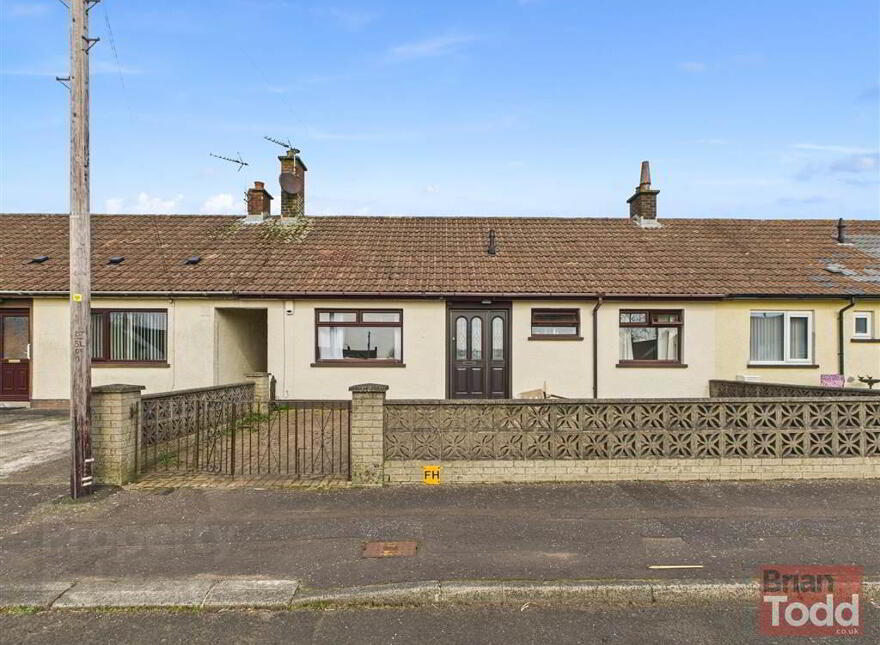 Carneal Close, Larne, BT40 2EZ photo