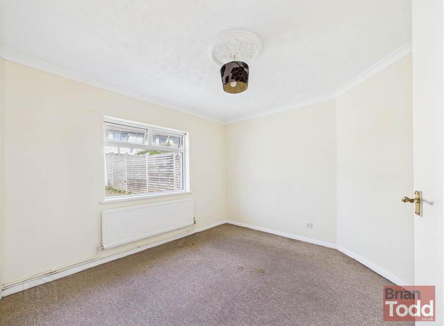 Carneal Close, Larne, BT40 2EZ