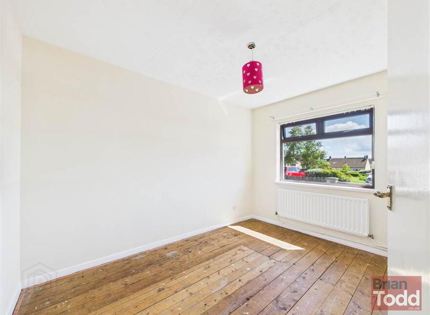 Carneal Close, Larne, BT40 2EZ