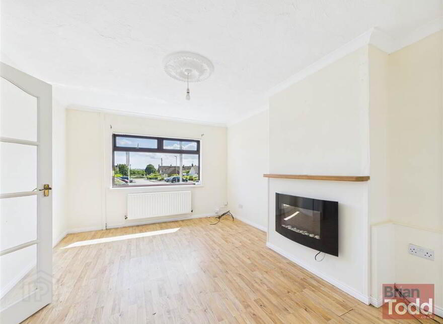 Carneal Close, Larne, BT40 2EZ