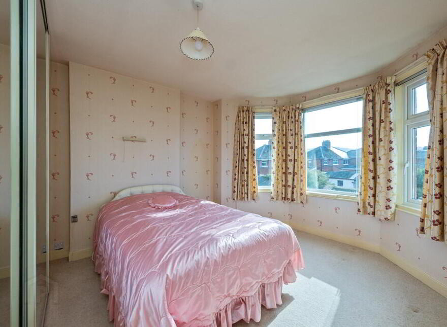 48 Cheltenham Park, Belfast, BT6 0HR