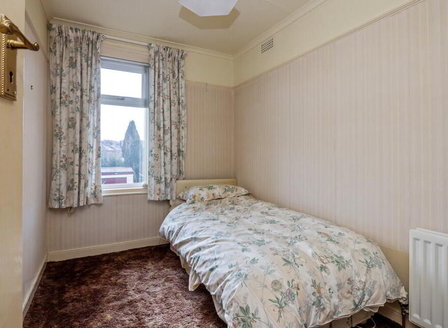 48 Cheltenham Park, Belfast, BT6 0HR
