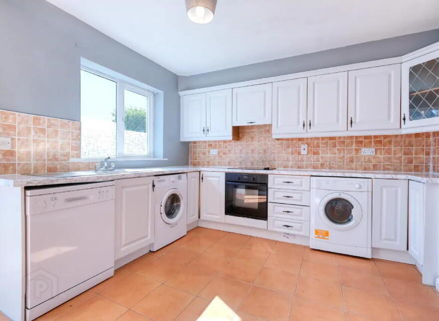 33 Gleann Riada, Strokestown Road, N39E4Y0
