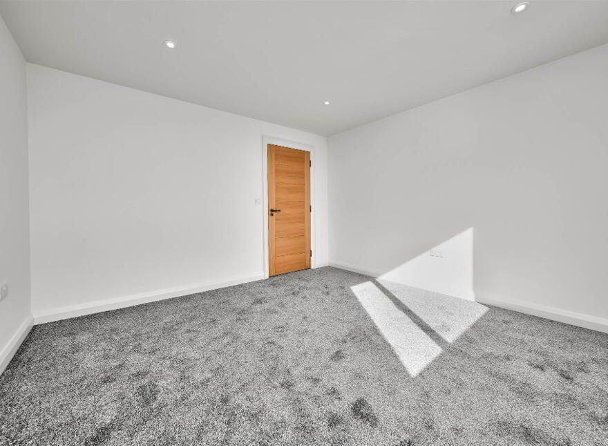 Apt 1, 5 Harbour Road, Carnlough, BT44 0EU