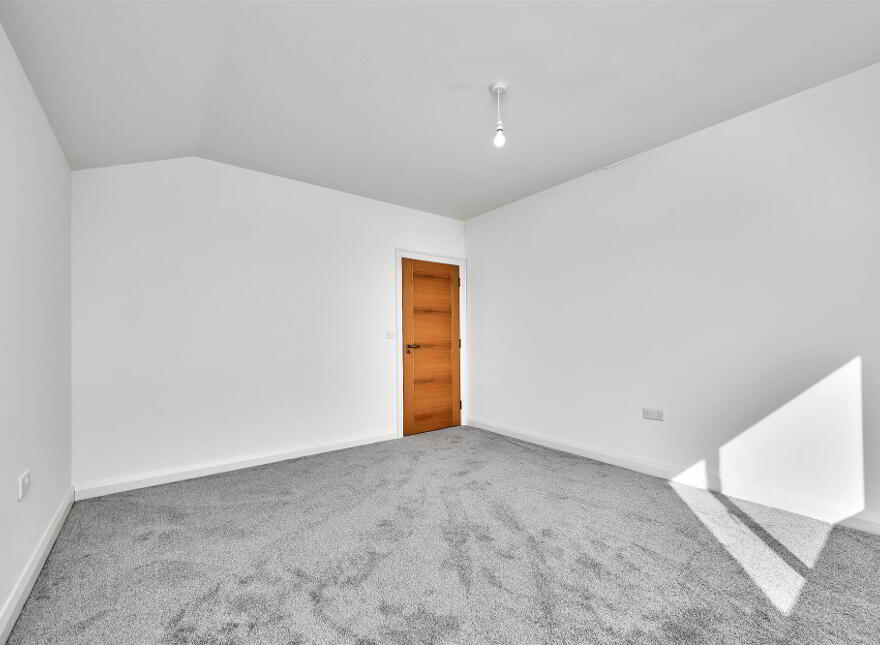 Apt 2, 5 Harbour Road, Carnlough, BT44 0EU