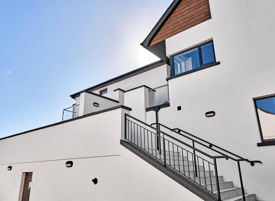 Apt 2, 5 Harbour Road, Carnlough, BT44 0EU
