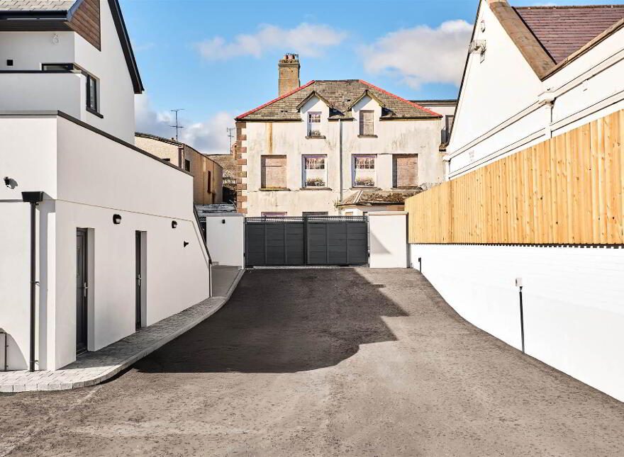 Apt 2, 5 Harbour Road, Carnlough, BT44 0EU