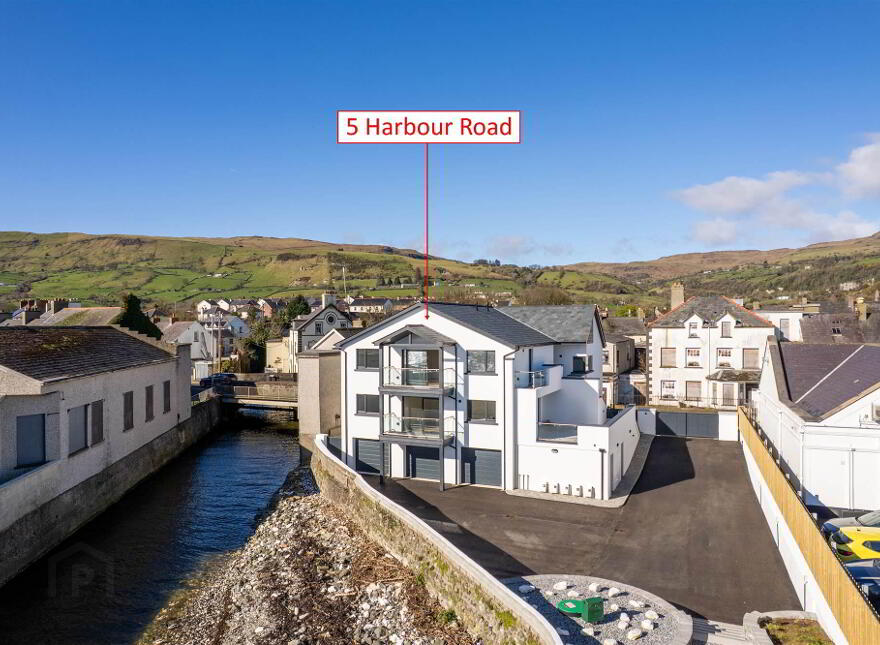 Apt 2, 5 Harbour Road, Carnlough, BT44 0EU