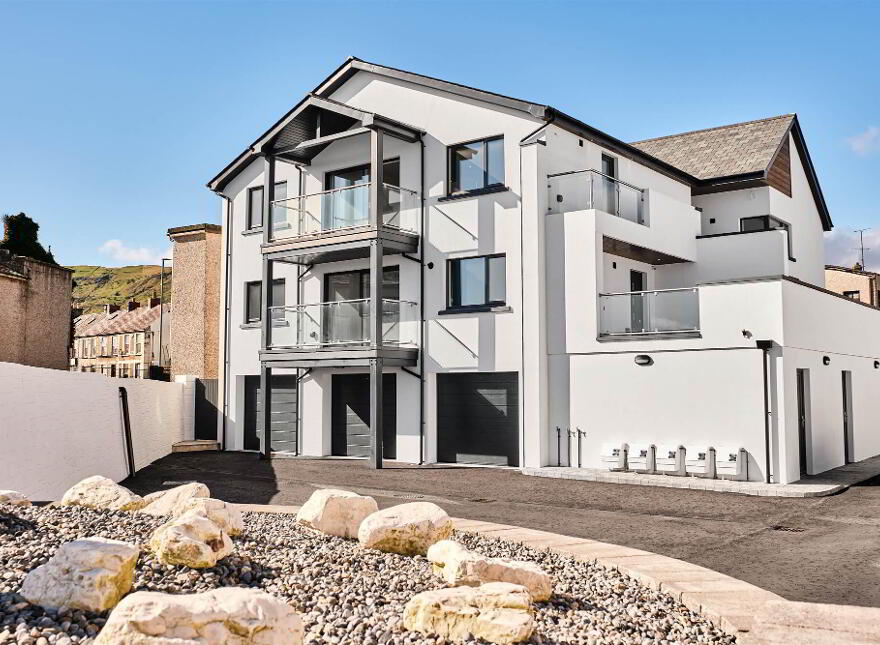 Apt 2, 5 Harbour Road, Carnlough, BT44 0EU