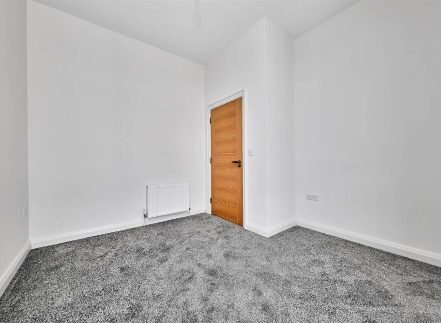 Apt 3, 5 Harbour Road, Carnlough, BT44 0EU