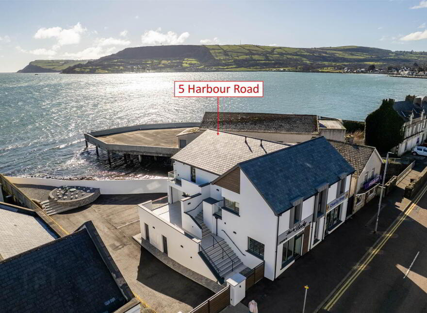 Apt 3, 5 Harbour Road, Carnlough, BT44 0EU