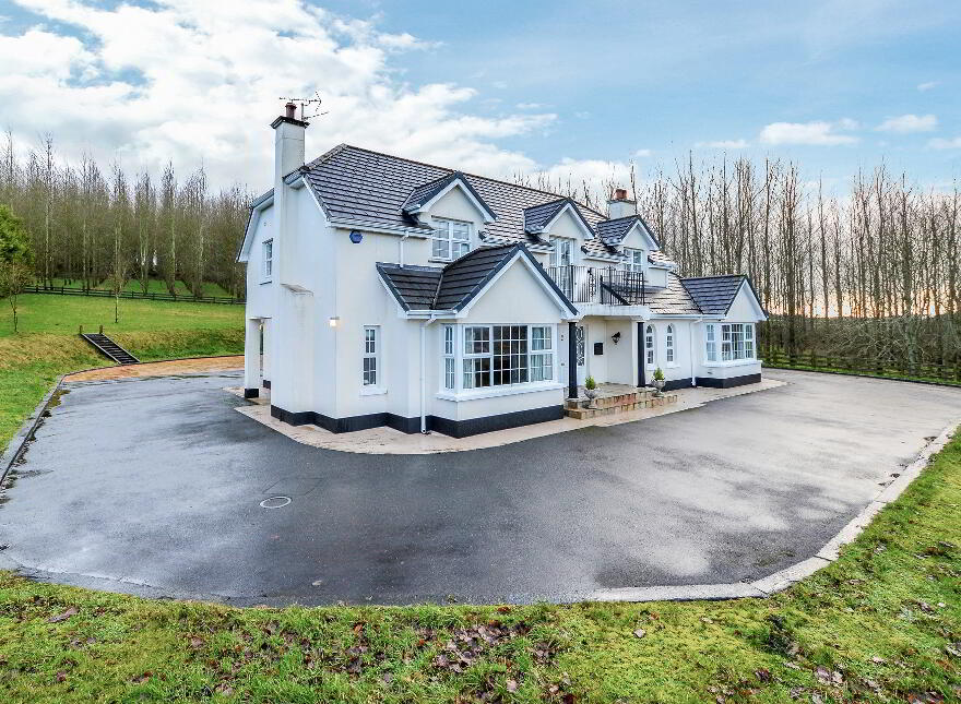 4 Woodbridge Hill, Waterside, BT47 2EE
