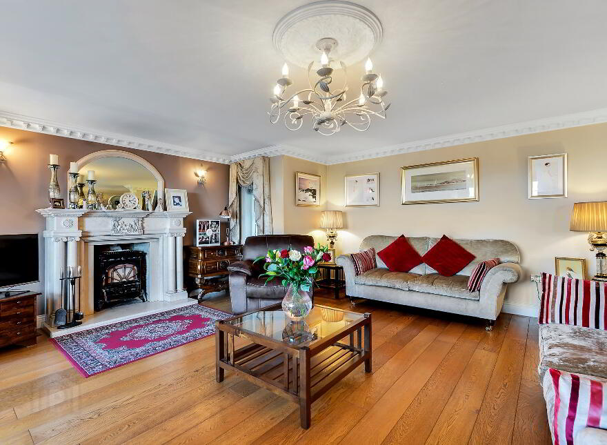 4 Woodbridge Hill, Waterside, BT47 2EE