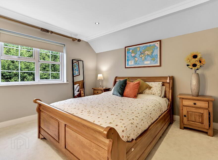 4 Woodbridge Hill, Waterside, BT47 2EE