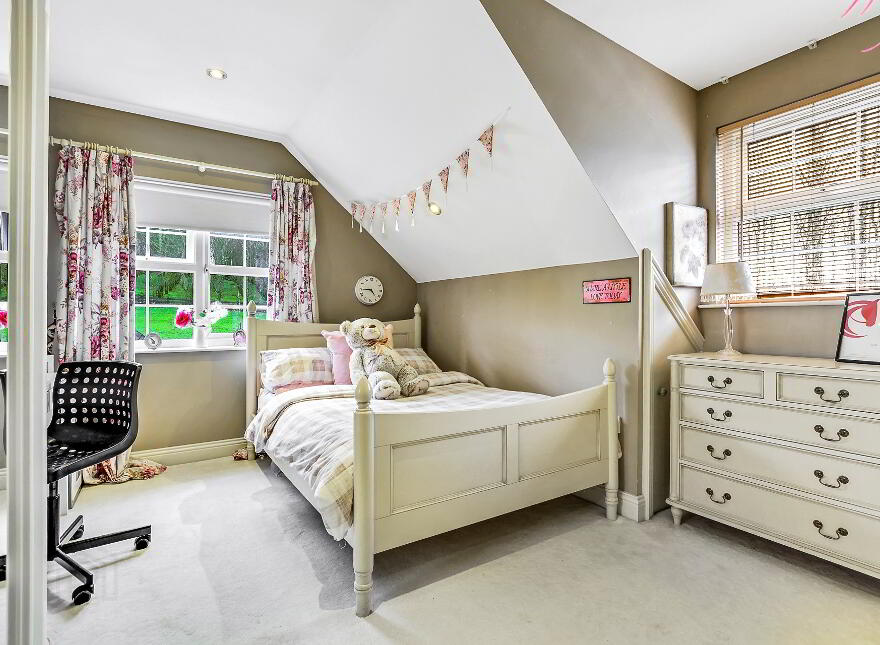 4 Woodbridge Hill, Waterside, BT47 2EE