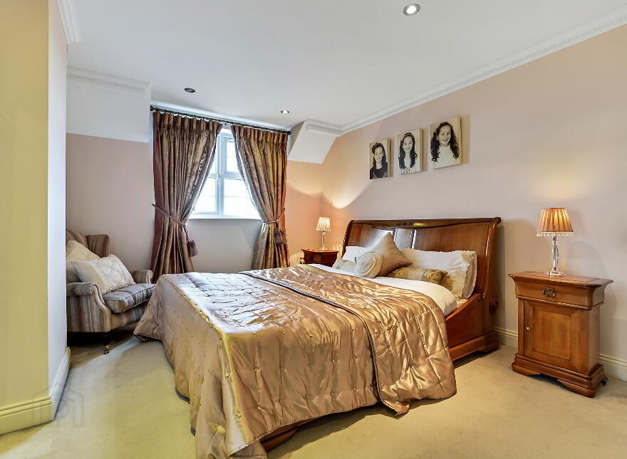 4 Woodbridge Hill, Waterside, BT47 2EE