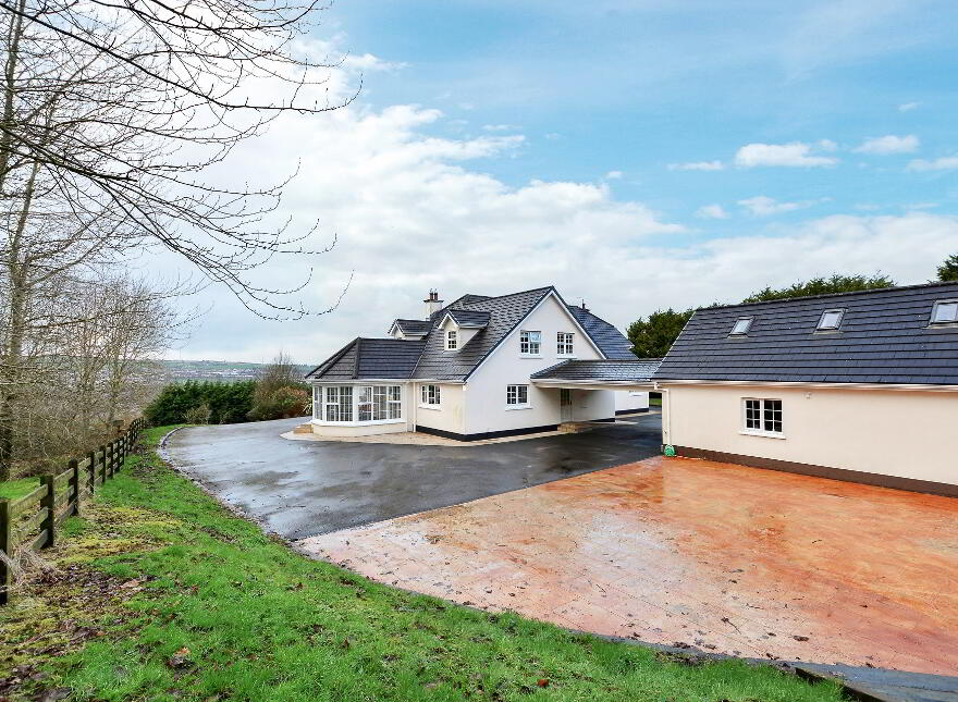 4 Woodbridge Hill, Waterside, BT47 2EE