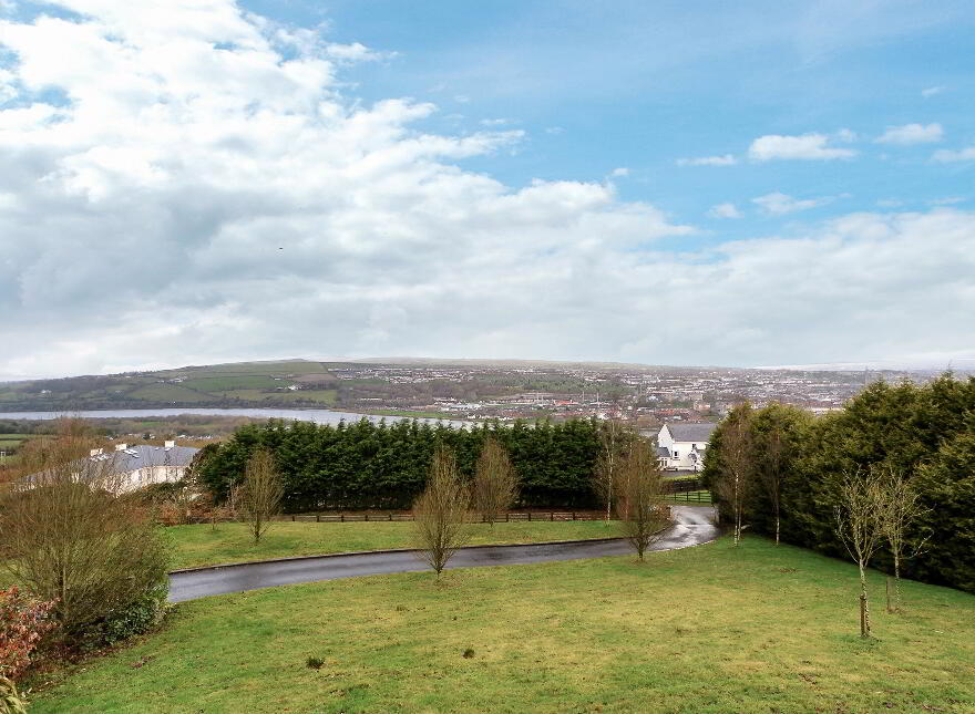 4 Woodbridge Hill, Waterside, BT47 2EE