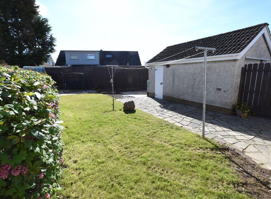 4 Ashley Park, Millisle, Newtownards, BT22 2BJ